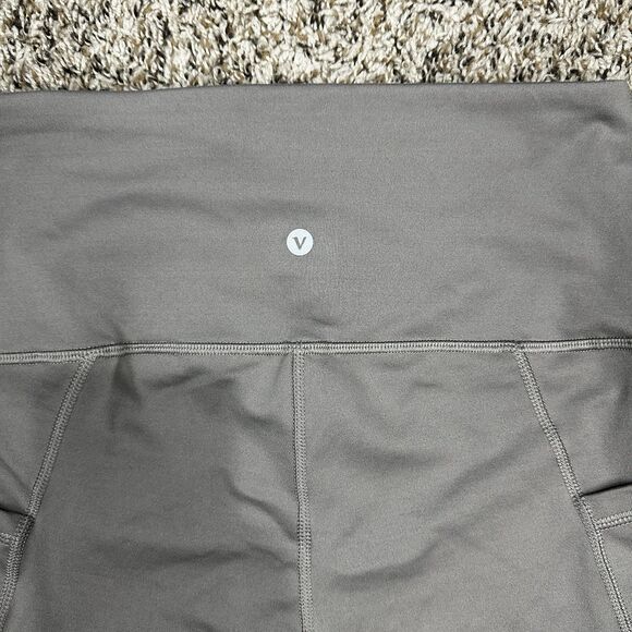 Velocity Sculpt And Flow Grace 9” Short Women’s Sz S Biker Shorts Grey Pockets - Picture 4 of 11